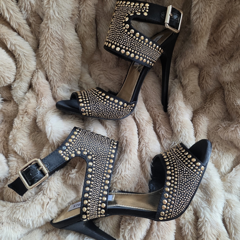 ✨ Steve Madden Gold Studded Black Stiletto Heels – Size 7.5 ✨ CLOSET CLEANOUT